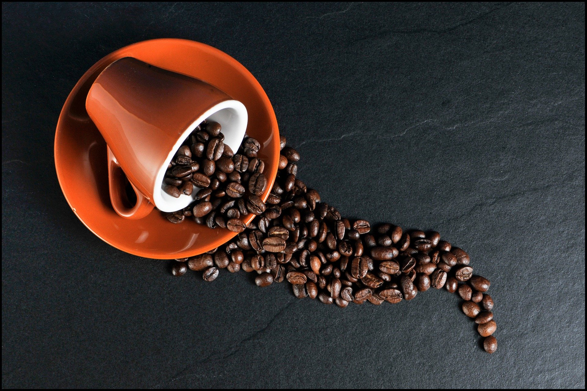 Read more about the article לפינוק מושלם: איך בוחרים מכונת קפה ביתית?